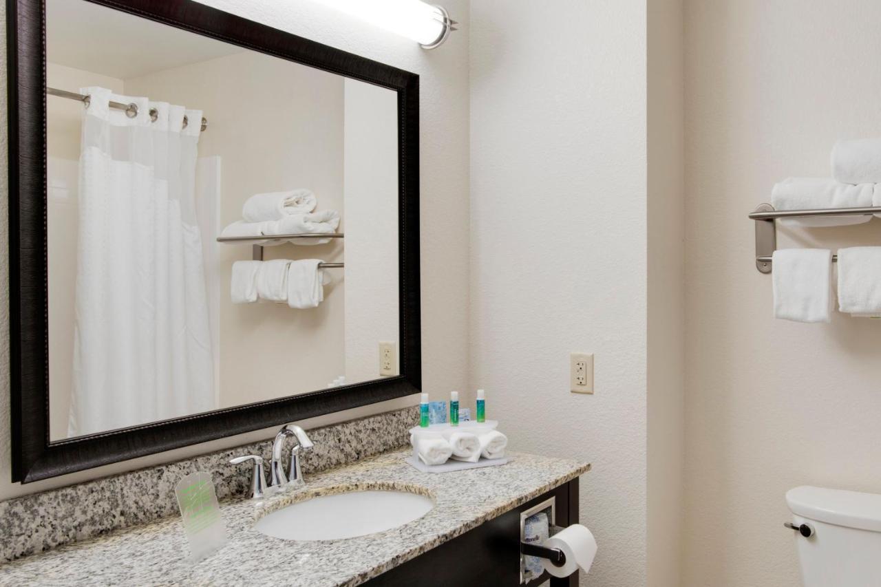 Holiday Inn Express & Suites Nevada By Ihg Ruang foto