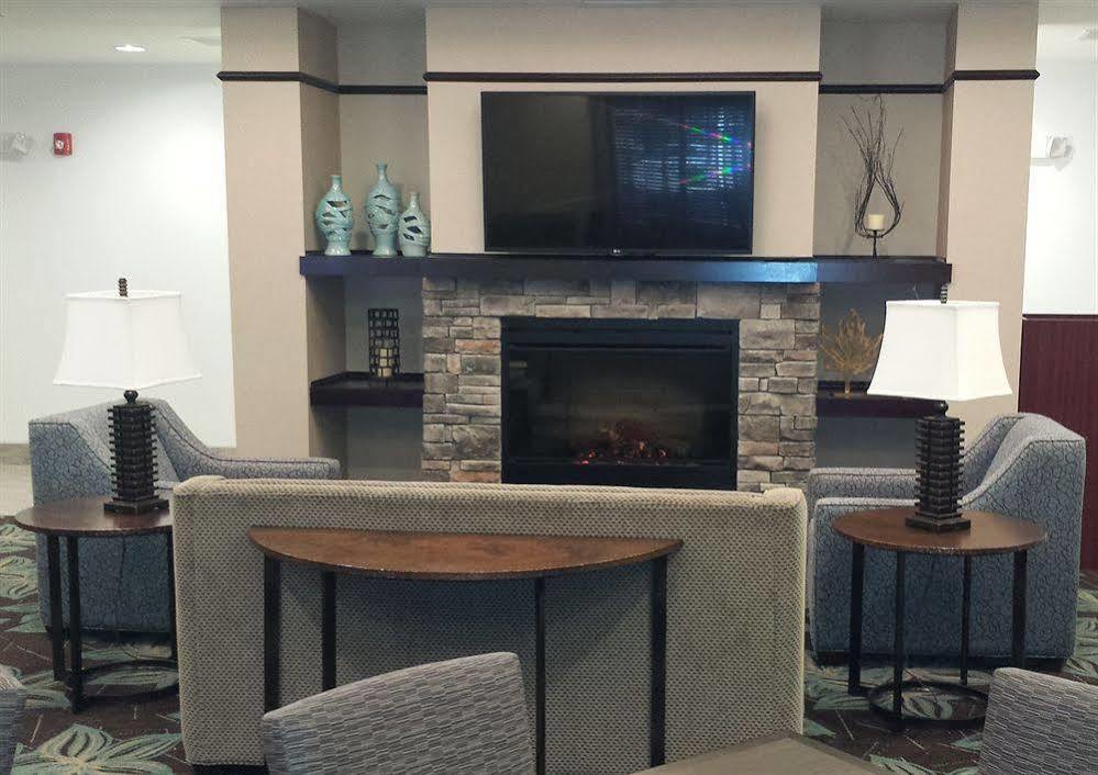 Holiday Inn Express & Suites Nevada By Ihg Bagian luar foto