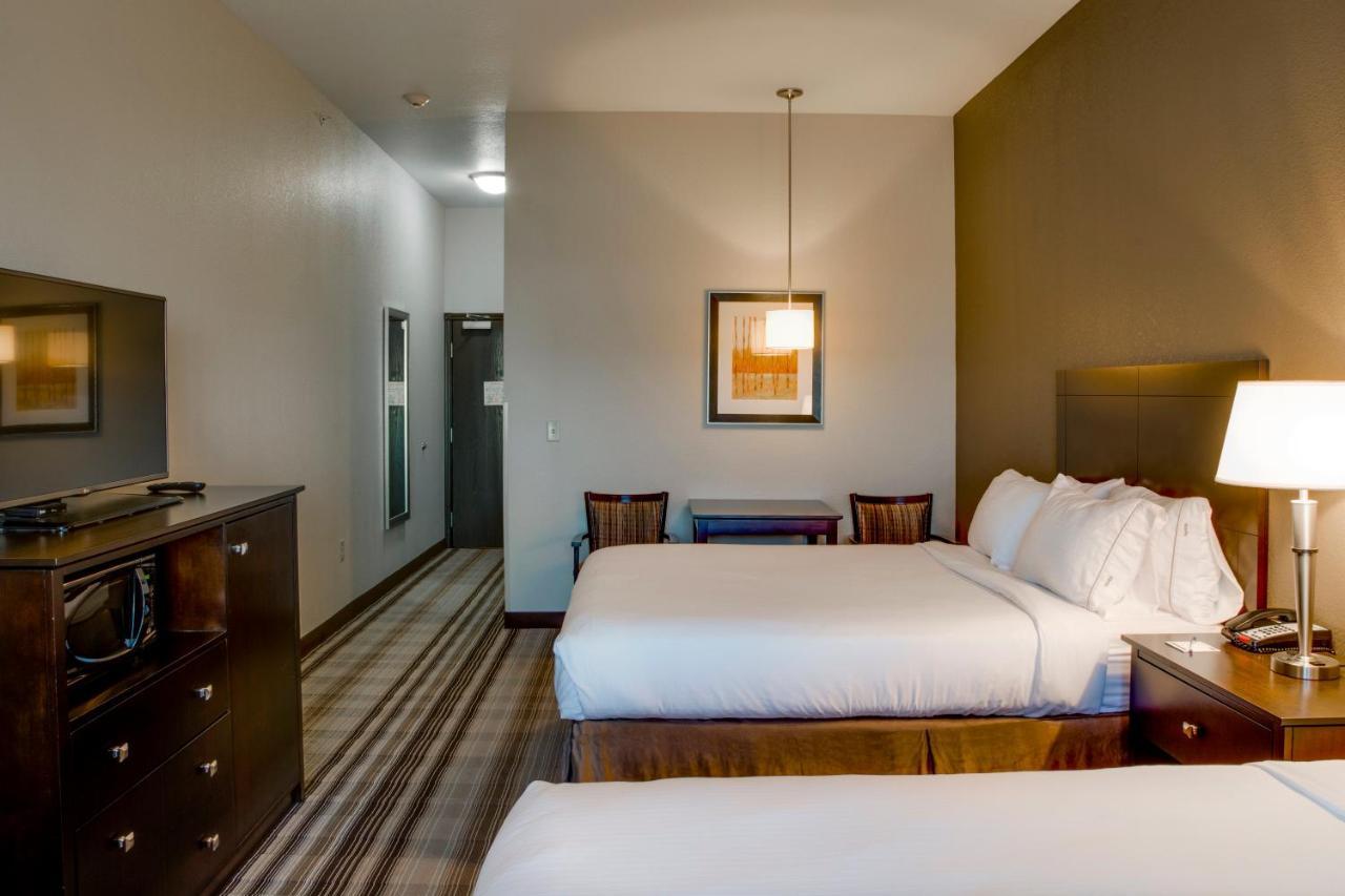 Holiday Inn Express & Suites Nevada By Ihg Ruang foto