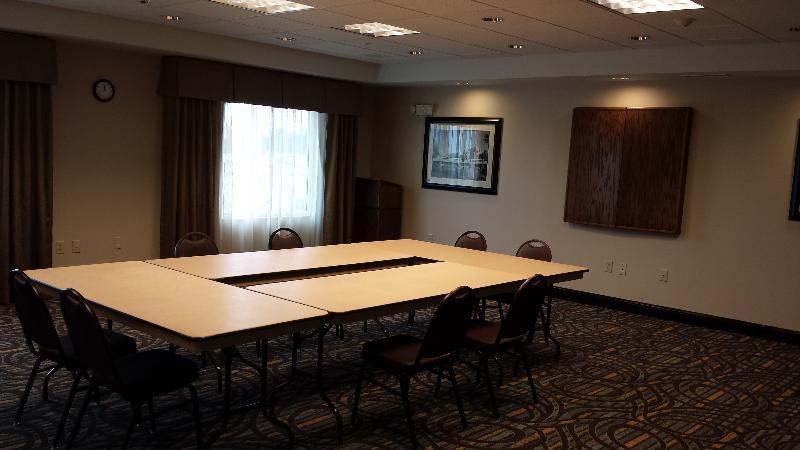 Holiday Inn Express & Suites Nevada By Ihg Bagian luar foto